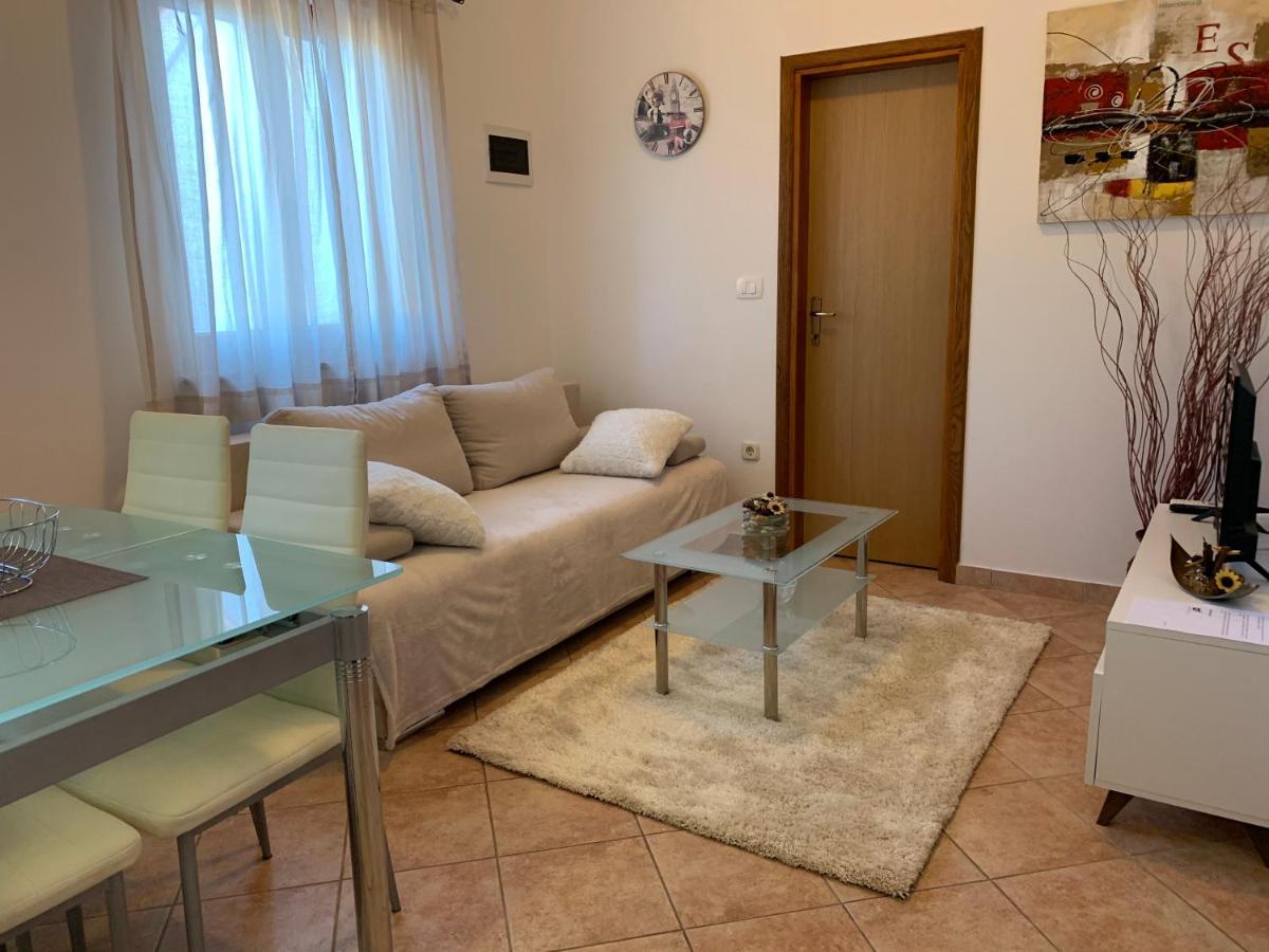 Apartments & Room Piutti 巴莱 外观 照片